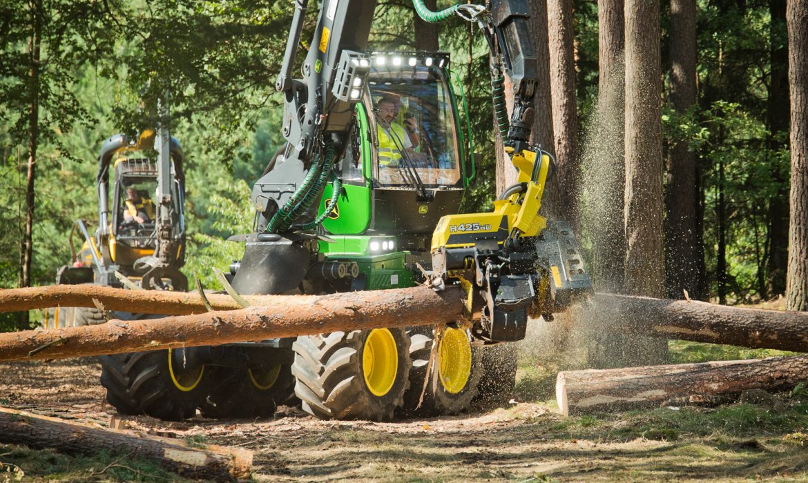 Szeroka oferta dla leśnictwa i przemysłu drzewnego